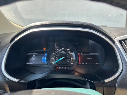 Used 2015 Ford Edge SEL w/ Equipment Group 201A AWD/4WD image 26