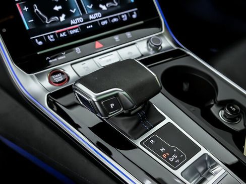 Used 2024 Audi RS 7 performance Sportback AWD/4WD image 35