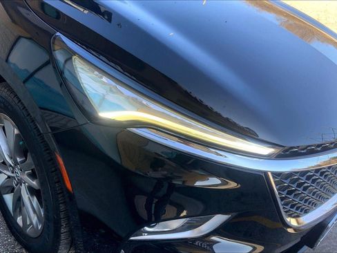 Used 2023 Buick Enclave Avenir image 27