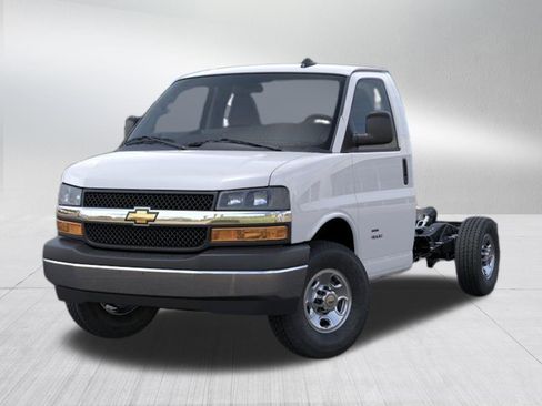New 2025 Chevrolet Express 3500 w/ Power Convenience Package RWD image 9