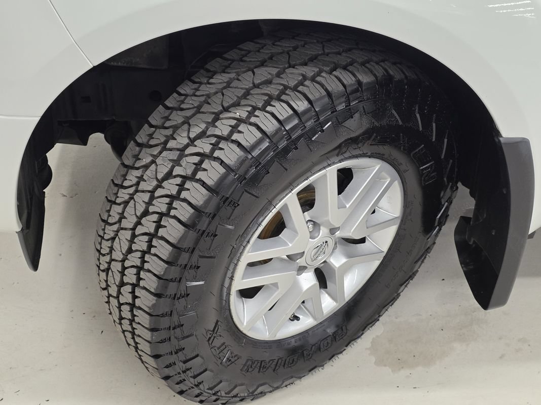 Used 2019 Nissan Frontier SV w/ Value Truck Package AWD/4WD image 40