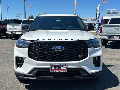 New 2026 Ford Explorer ST w/ Sun And Sound Package AWD/4WD image 8