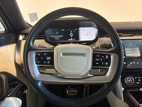 Used 2023 Land Rover Range Rover Long Wheelbase SE AWD/4WD image 15