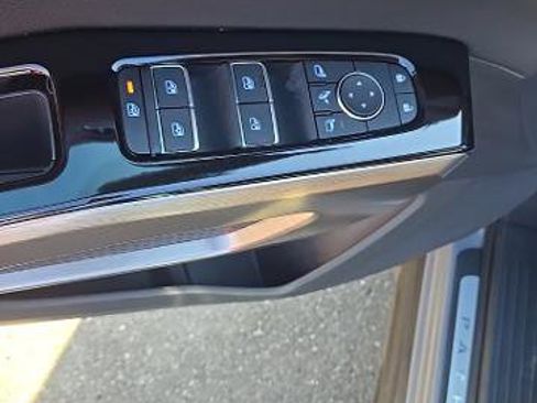 Certified 2024 Nissan Pathfinder Platinum w/ Cargo Package image 11