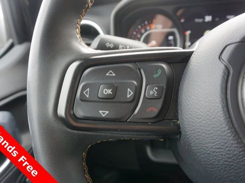 Used 2024 Jeep Gladiator Sport w/ Premium Package AWD/4WD image 4