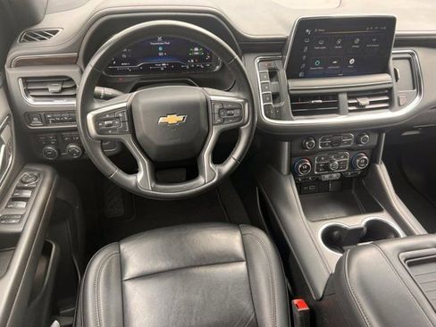 Used 2024 Chevrolet Suburban LT AWD/4WD image 12