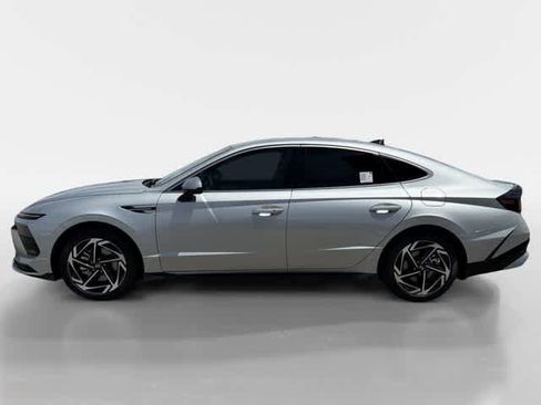 New 2026 Hyundai Sonata SEL image 2