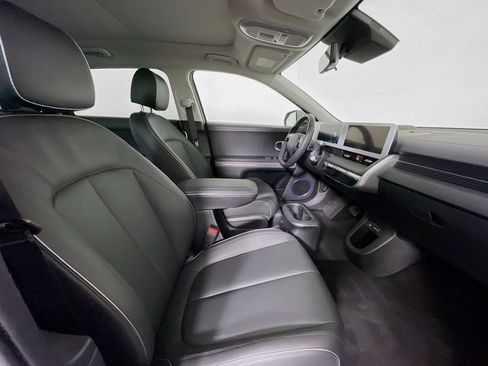 Used 2024 Hyundai Ioniq 5 Limited image 32