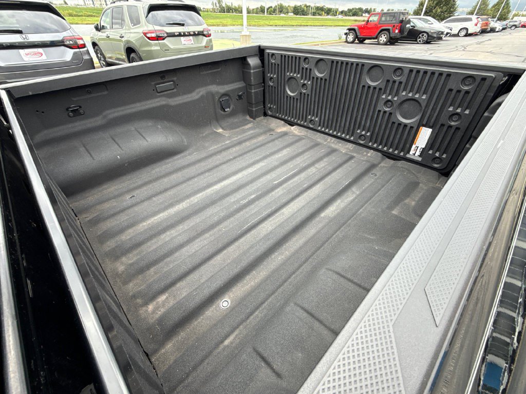 Used 2024 Nissan Frontier S w/ S Utility Package AWD/4WD image 16