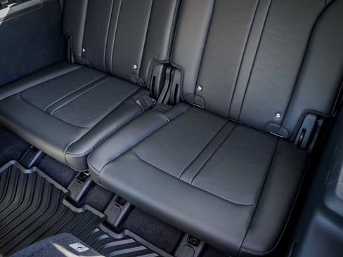 Certified 2025 Kia Sorento EX w/ Panoramic Sunroof Package image 27