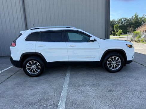 Used 2019 Jeep Cherokee Latitude Plus w/ Comfort/Convenience Group AWD/4WD image 4
