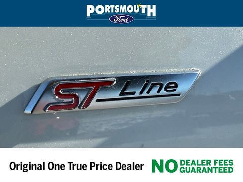 Used 2025 Ford Escape ST-Line Elite w/ Premium Technology Package image 21