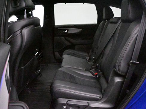 Used 2023 Acura MDX A-Spec image 13