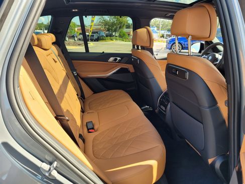 Used 2026 BMW X5 sDrive40i w/ M Sport Package RWD image 16