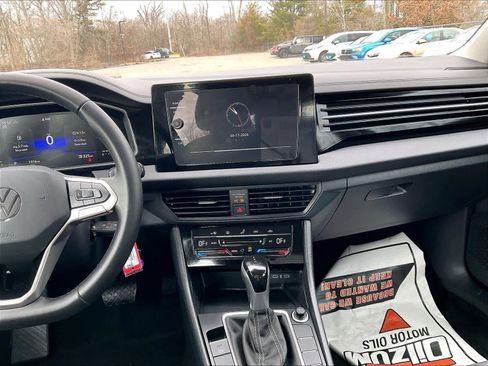 Used 2025 Volkswagen Jetta S image 18