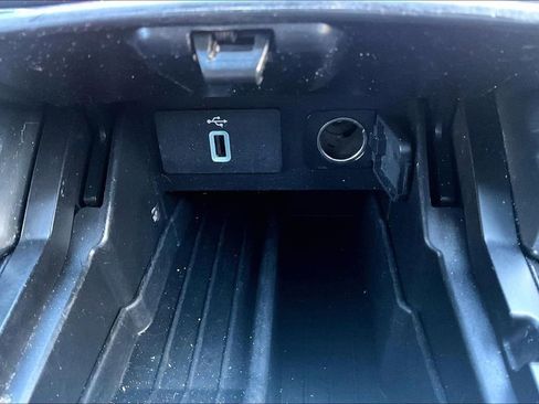 Used 2017 Ford Explorer Limited w/ Class II Trailer Tow Package image 17