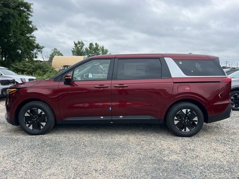 New 2026 Kia Carnival LXS image 2