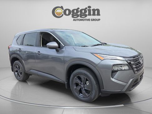 New 2026 Nissan Rogue SV FWD image 7
