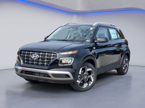New 2026 Hyundai Venue SEL FWD image 2