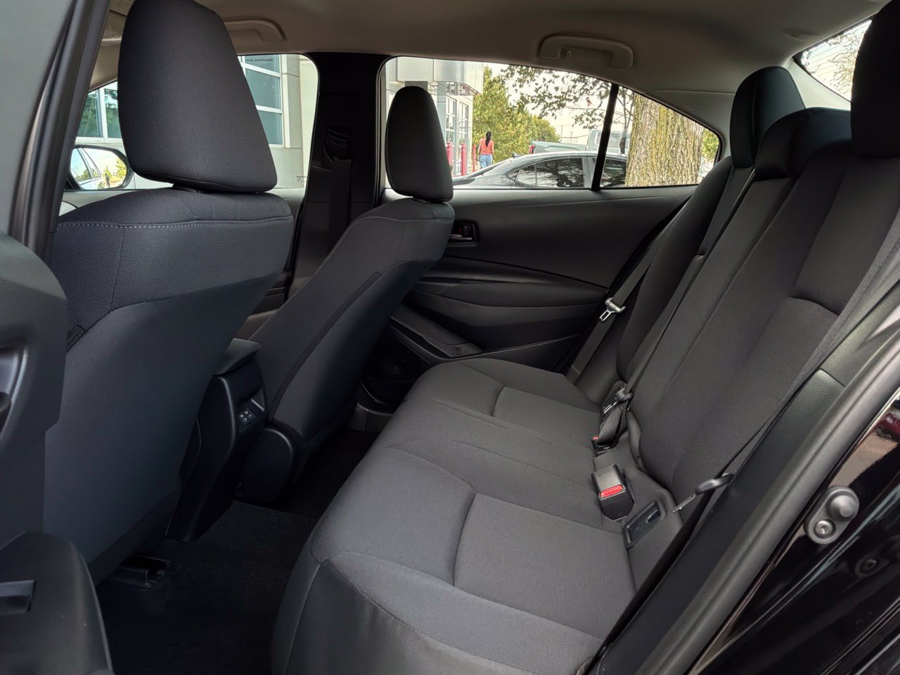 Used 2026 Toyota Corolla LE FWD image 12