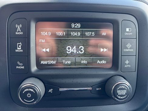 Used 2016 Jeep Renegade Trailhawk w/ Cold Weather Group image 29