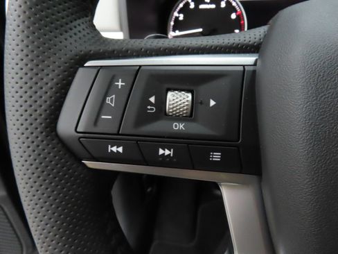 New 2026 Mitsubishi Outlander SE AWD/4WD image 12