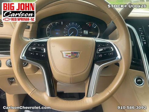 Used 2019 Cadillac Escalade ESV Platinum AWD/4WD image 16
