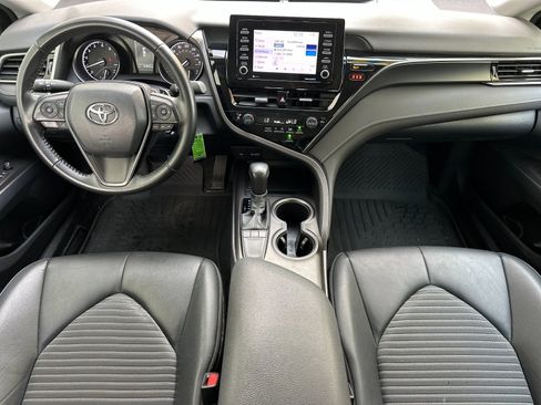 Used 2023 Toyota Camry SE image 14