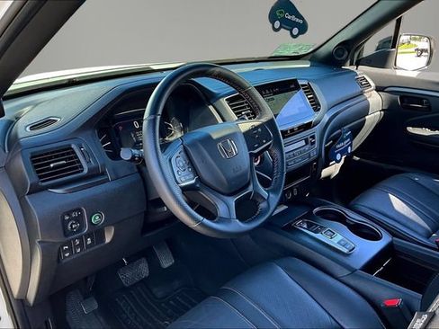 Used 2023 Honda Passport TrailSport image 17