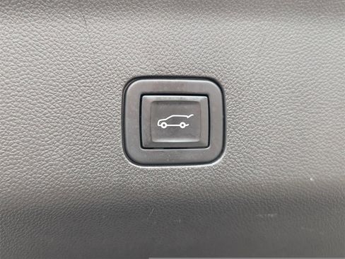 Used 2021 Chevrolet Tahoe LT w/ Luxury Package image 30