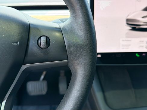 Used 2023 Tesla Model 3 Standard Range RWD image 34