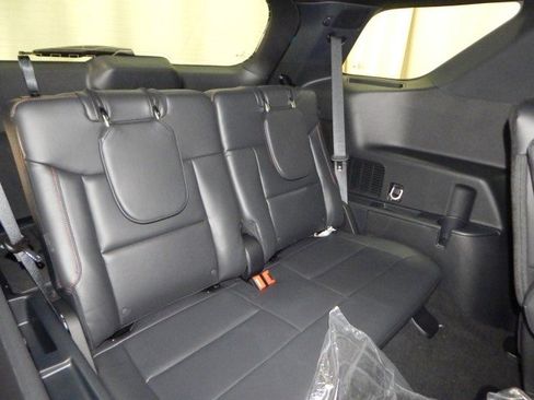 New 2025 Ford Explorer ST-Line w/ Premium Package image 20