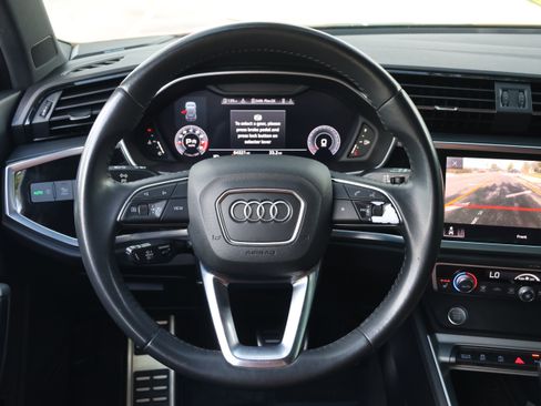 Used 2020 Audi Q3 2.0T Prestige w/ Prestige Package AWD/4WD image 16