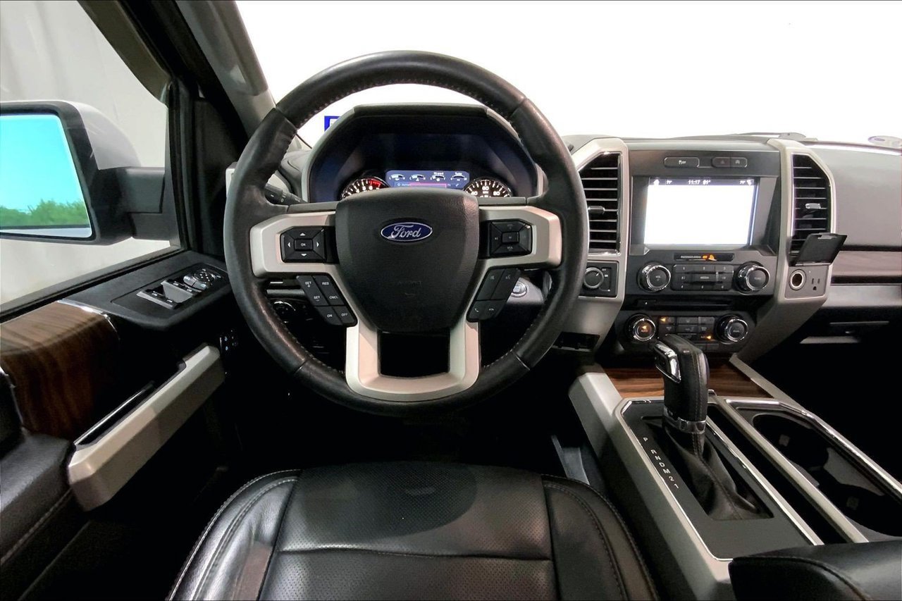 Used 2017 Ford F150 Lariat w/ Equipment Group 501A Mid RWD image 14