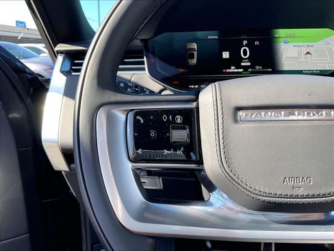 New 2026 Land Rover Range Rover SE image 17