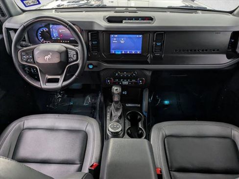 Used 2023 Ford Bronco Black Diamond image 17