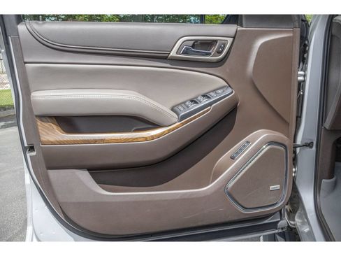 Used 2019 GMC Yukon Denali w/ Denali Ultimate Package AWD/4WD image 21