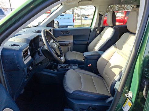 Used 2025 Ford Maverick Lariat w/ 4K Tow Package image 13