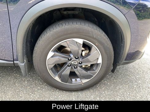 Used 2025 Nissan Rogue SV AWD/4WD image 10