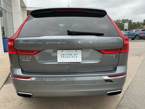 Certified 2025 Volvo XC60 T8 Ultra AWD/4WD image 9