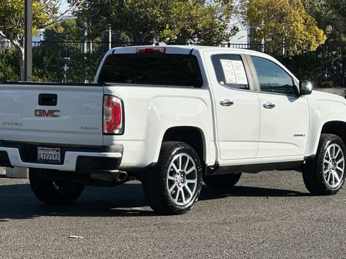 Used 2020 GMC Canyon Denali image 3