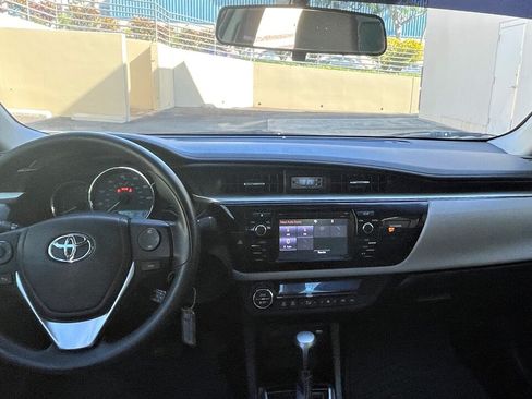 Used 2016 Toyota Corolla LE FWD image 9