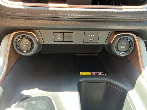 Used 2024 Toyota Grand Highlander AWD Hybrid image 36
