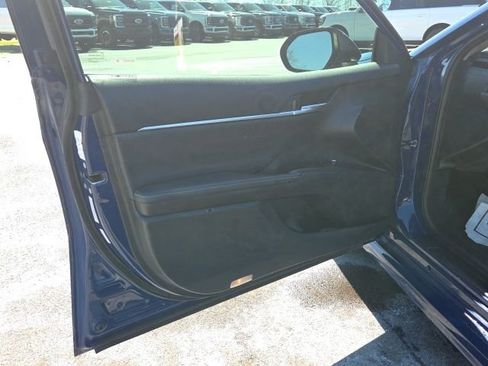 Used 2024 Toyota Camry XSE w/ Navigation Package image 21