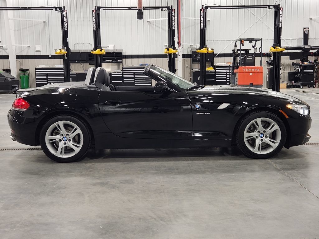 Used 2012 BMW Z4 sDrive35i RWD image 39