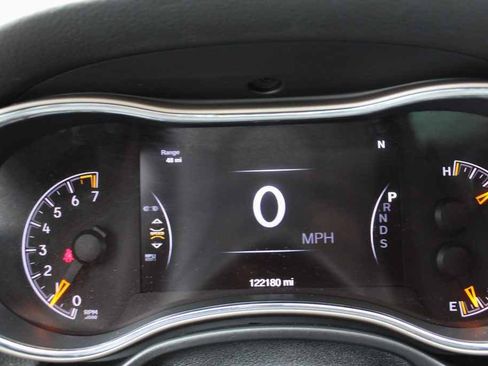 Used 2015 Jeep Grand Cherokee Limited AWD/4WD image 17