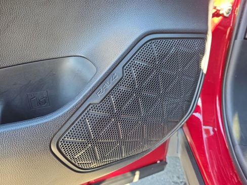 Used 2020 Toyota RAV4 LE image 36