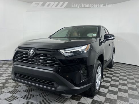 Certified 2025 Toyota RAV4 LE image 26