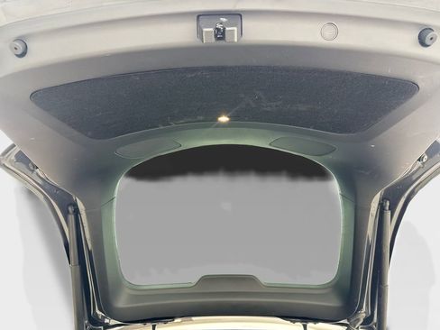 Used 2024 Tesla Model Y Long Range AWD/4WD image 79