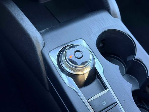 Used 2020 Ford Escape S image 31